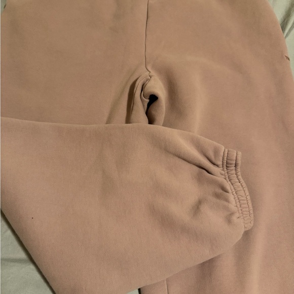 TNA Mauve Mega Fit Sweatpants - Picture 4 of 4